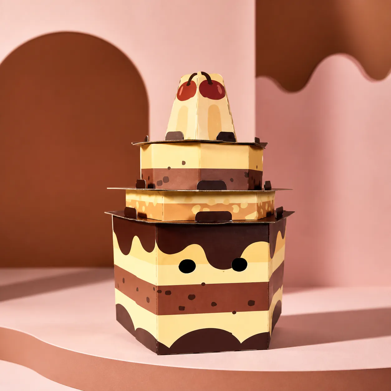 Chocolate Cake, Wearable mask